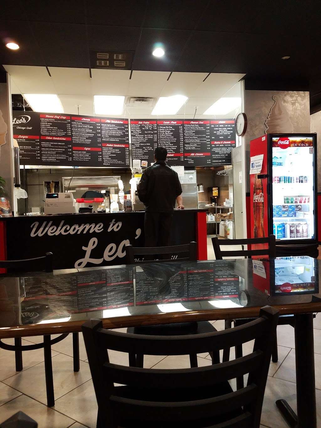 Leos Pizza & Grill | 399 Wilson Rd, Round Lake, IL 60073 | Phone: (847) 740-6591