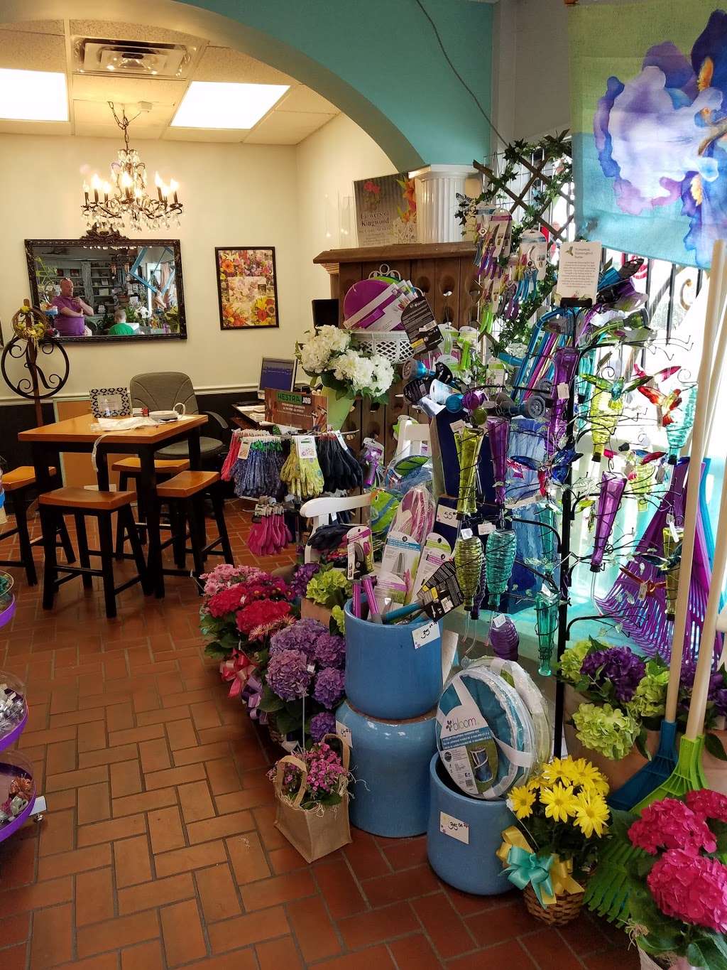 Flowers of Kingwood | 1962 Northpark Dr, Kingwood, TX 77339, USA | Phone: (832) 995-5018