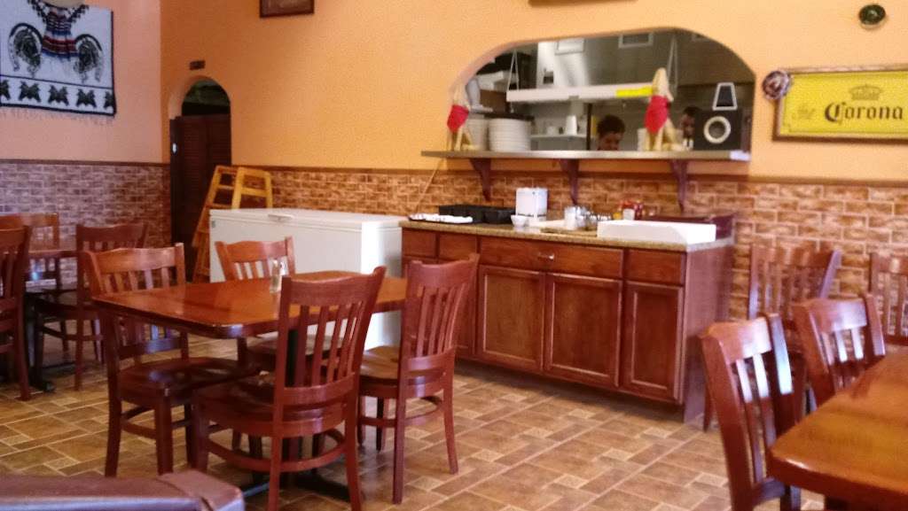 Caporales Mexican Food LLC | 1260 Merriam Ln, Kansas City, KS 66103, USA | Phone: (913) 677-6610