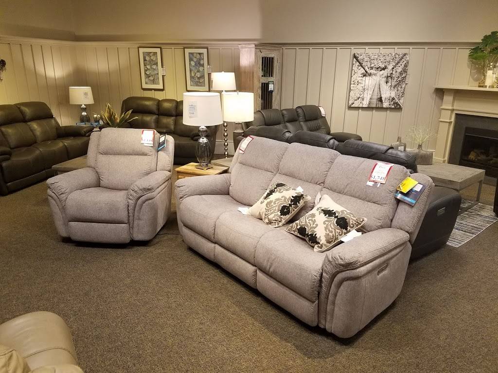 Fashion Furniture | 255 W El Paso Ave, Fresno, CA 93711, USA | Phone: (559) 440-9600