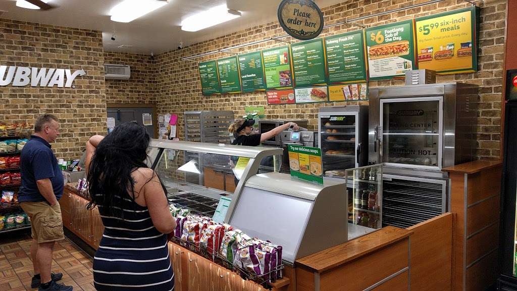 Subway Restaurants | 2450 US Route 12, Unit A, Spring Creek Plaza, Spring Grove, IL 60081, USA | Phone: (815) 675-1149