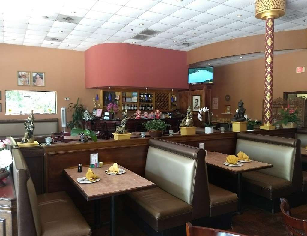 Ploy Thai Cuisine | 1500 Research Forest Dr #240, Shenandoah, TX 77381 | Phone: (281) 465-8399