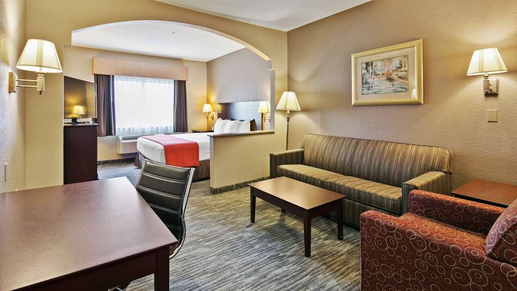 Best Western Dayton Inn & Suites | 1751 W US-90, Dayton, TX 77535 | Phone: (936) 258-7600