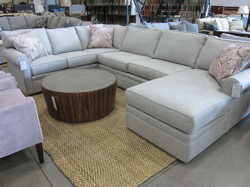 Toms-Price Furniture Outlet | 279 Madsen Dr, Bloomingdale, IL 60108, USA | Phone: (630) 529-7600