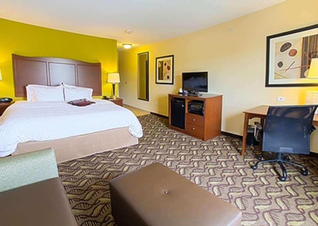 Hampton Inn - DeKalb (Near the University) | 663 S Annie Glidden Rd, DeKalb, IL 60115, USA | Phone: (815) 748-4323