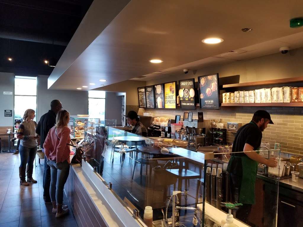 Starbucks | 5378 W Rosecrans Ave, Hawthorne, CA 90250, USA | Phone: (310) 725-7001