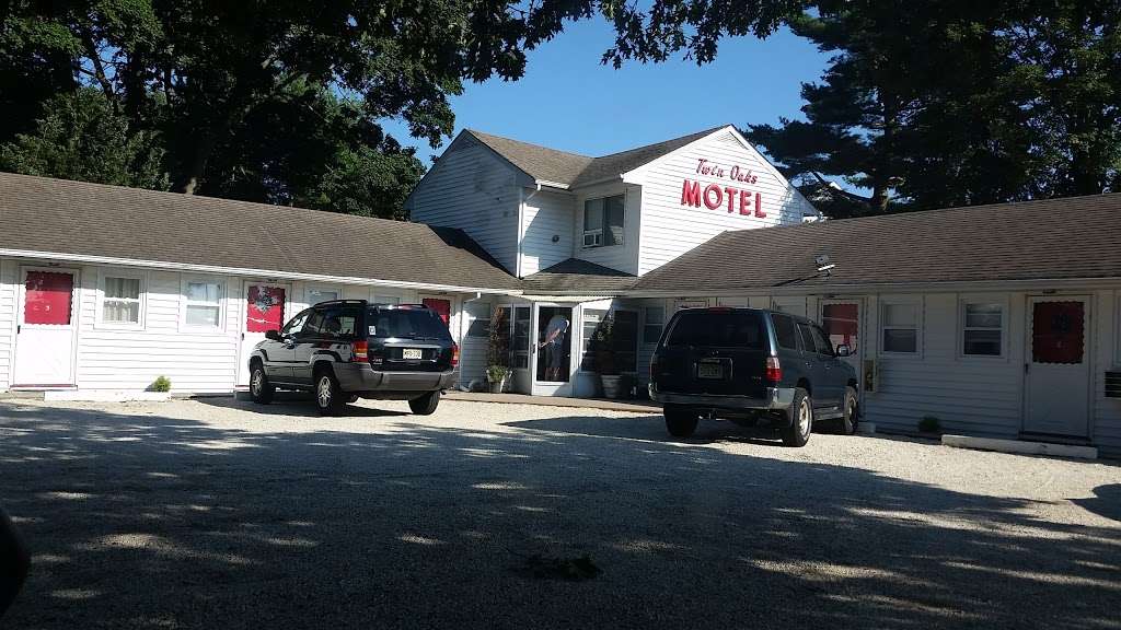 Twin Oaks Motel | 2300 NJ-35, Manasquan, NJ 08736 | Phone: (732) 223-1247