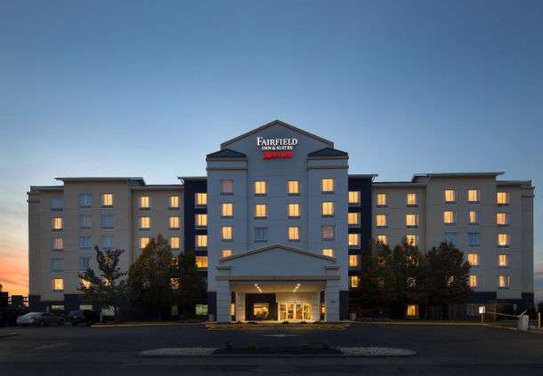 Fairfield Inn & Suites by Marriott Newark Liberty International  | 618 US Highway 1 & 9 South, Newark, NJ 07114, USA | Phone: (973) 242-2600