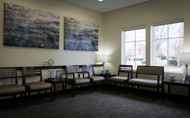 Vacendak Dentistry | 701 Quince Pl, Chesapeake, VA 23320, USA | Phone: (757) 609-3510