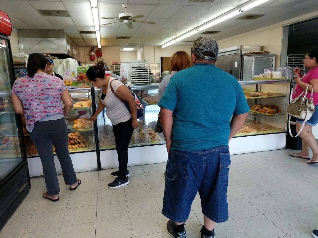 Bakery Disco Latino | 7309 Hillcroft St, Houston, TX 77081 | Phone: (713) 270-1642