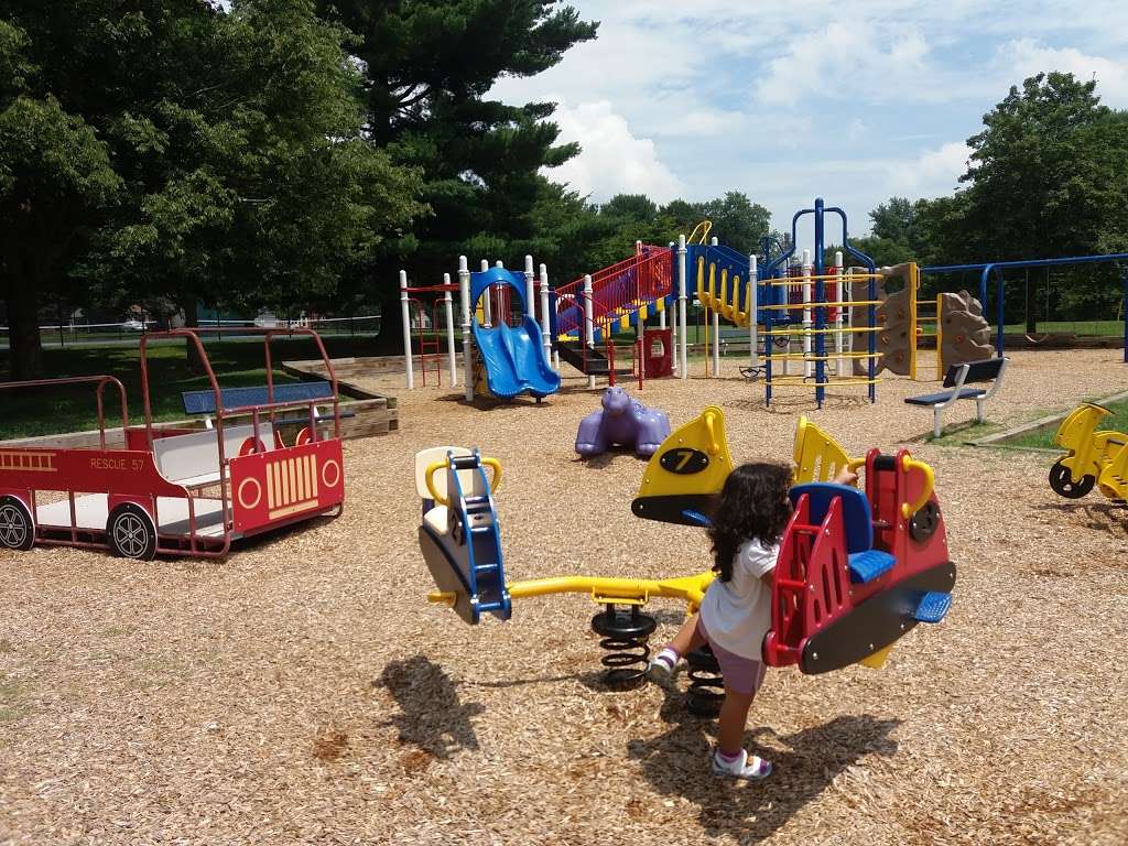 Olney Square Park | 18501 Bowie Mill Rd, Olney, MD 20832 | Phone: (301) 495-2595