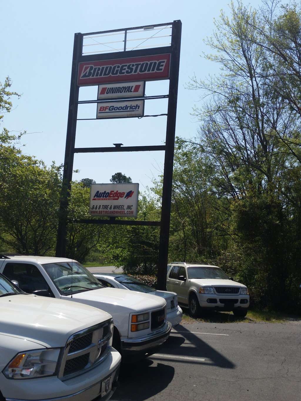 B & B Tire & Wheel Inc | 737 Riverview Rd, Rock Hill, SC 29730, USA | Phone: (803) 366-3133