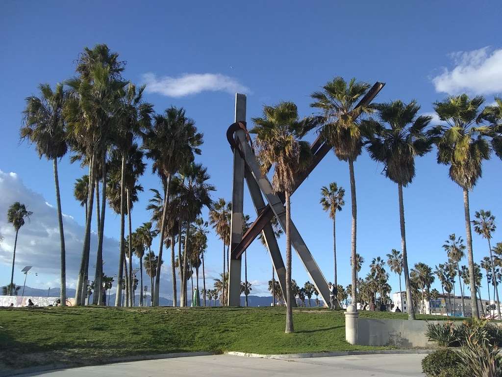 Windward Plaza | 1 Windward Ave, Venice, CA 90291, USA