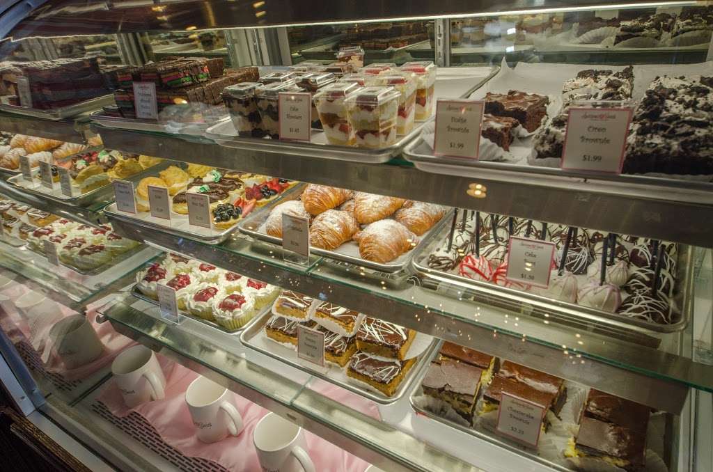 Luscious & Sweet Gourmet Bakery | 319 S Pitney Rd, Galloway, NJ 08205, USA | Phone: (609) 748-4142