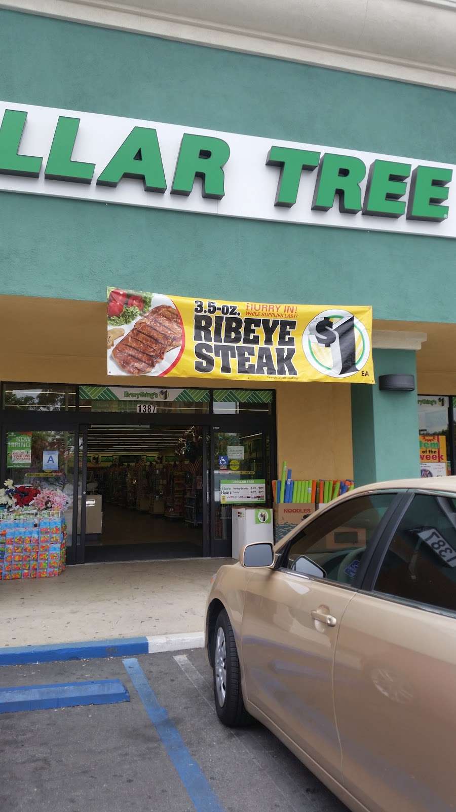 Dollar Tree | 1387 E Foothill Blvd, Upland, CA 91786, USA | Phone: (909) 982-3981