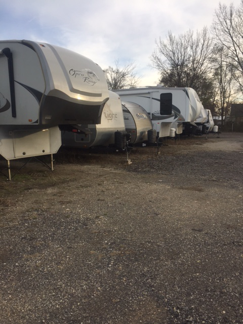 Chain OLakes Boat & RV Storage | 720 Grand Ave, Ingleside, IL 60041, USA | Phone: (847) 514-1246