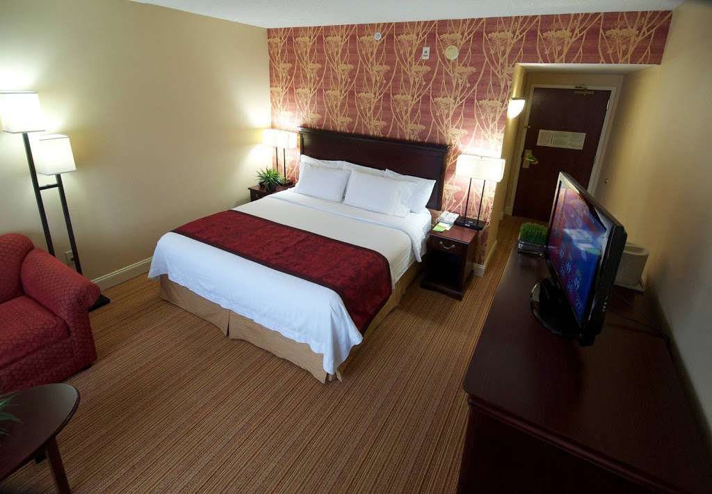 Courtyard by Marriott Hickory | 1946 13th Ave Dr SE, Hickory, NC 28602, USA | Phone: (828) 267-2100