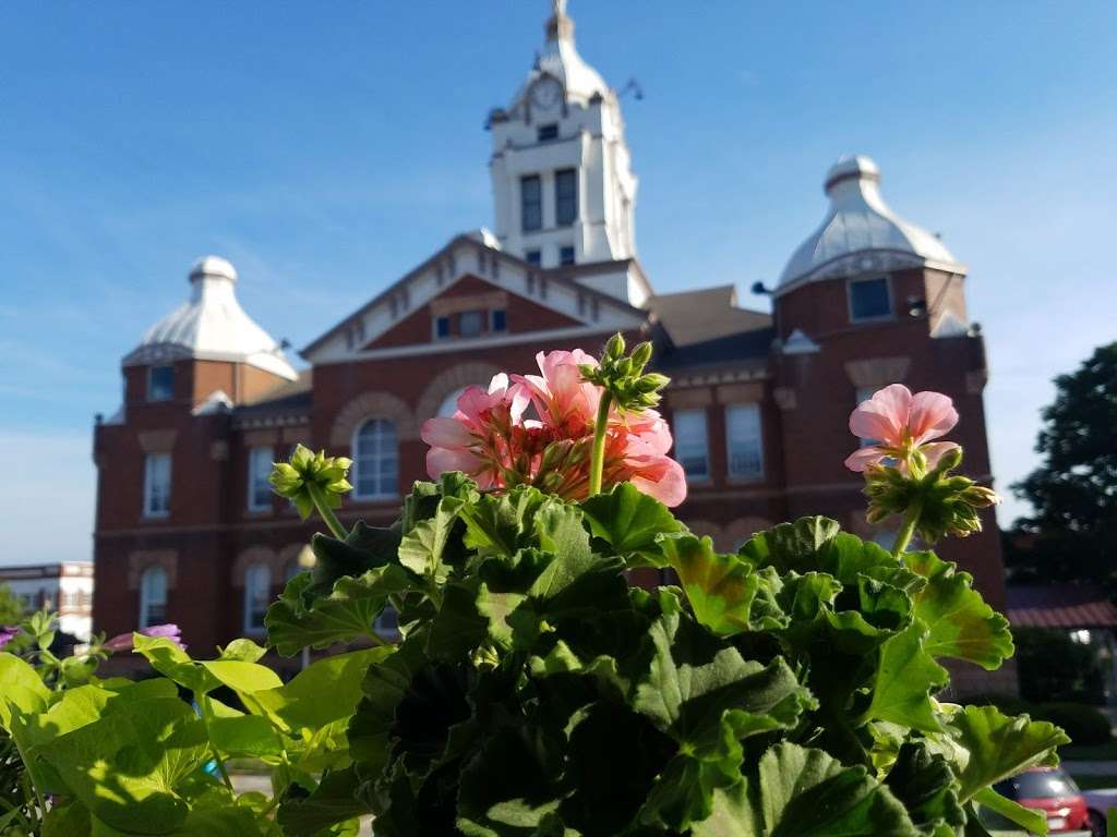 Andrew County Courthouse | 411 Court St, Savannah, MO 64485, USA | Phone: (816) 324-3921