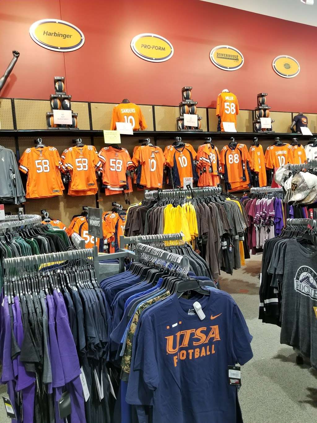 DICKS Sporting Goods | 5875 Sky Pond Dr, Loveland, CO 80537, USA | Phone: (970) 461-9762