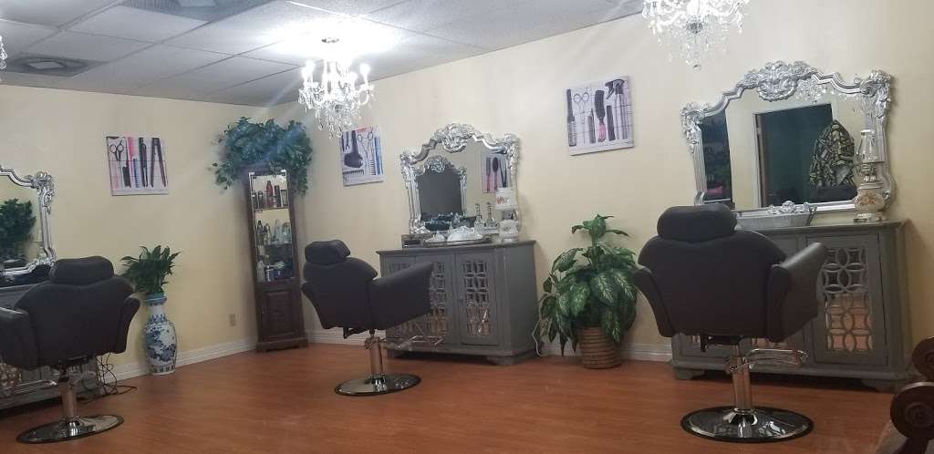 Mandys hair salon unisex | 705 12th St, Hempstead, TX 77445, USA | Phone: (832) 202-6539