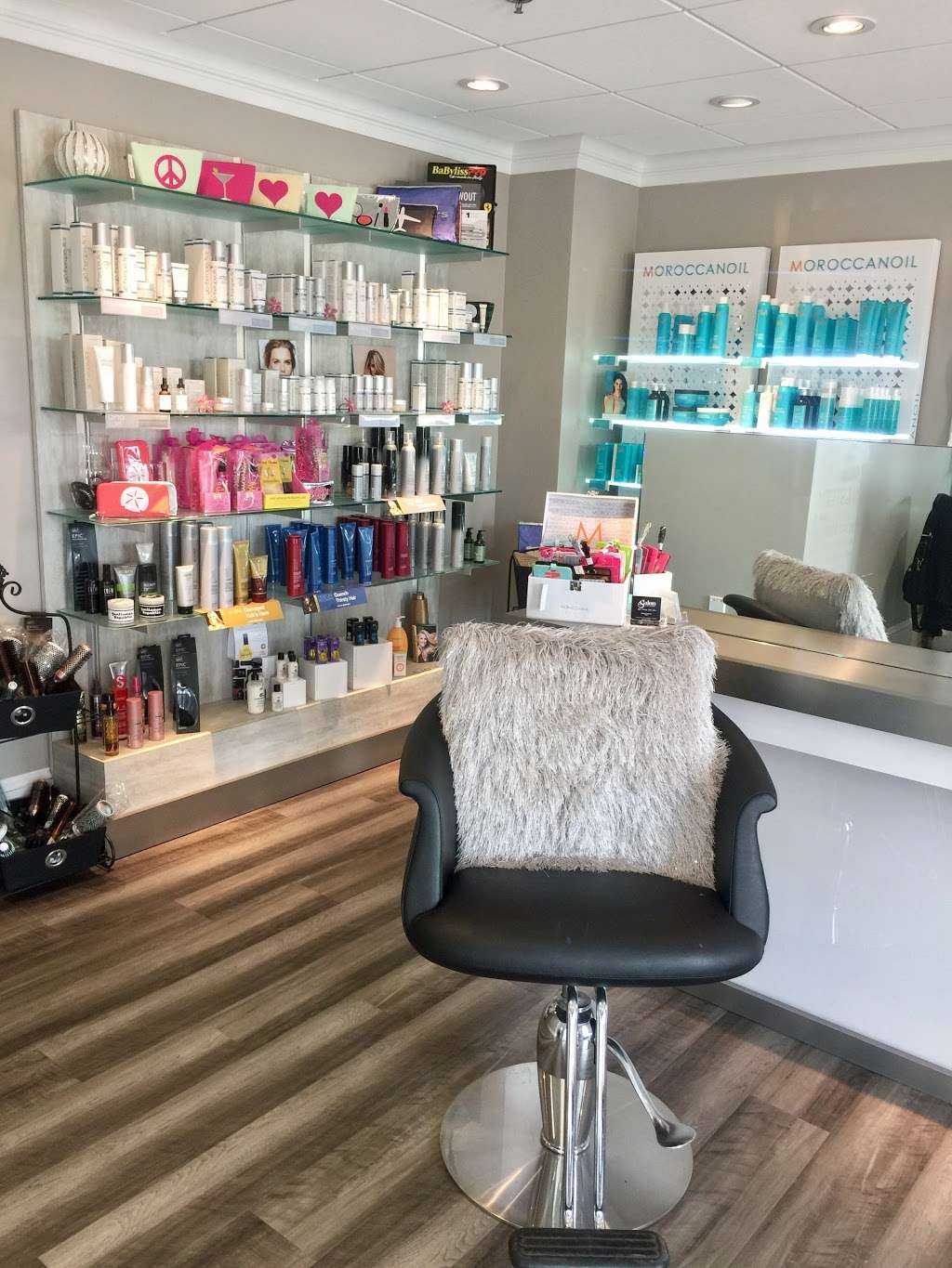 Salon At Stonecroft | 431 Country Club Way, Kingston, MA 02364 | Phone: (781) 936-3988