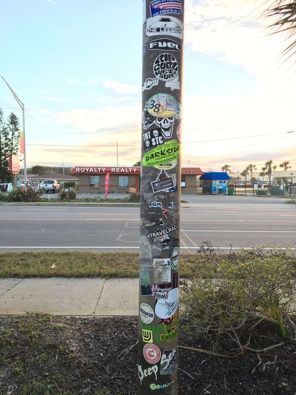 Street Art Sticker Light Pole | 800 Florida A1A, New Smyrna Beach, FL 32168, USA