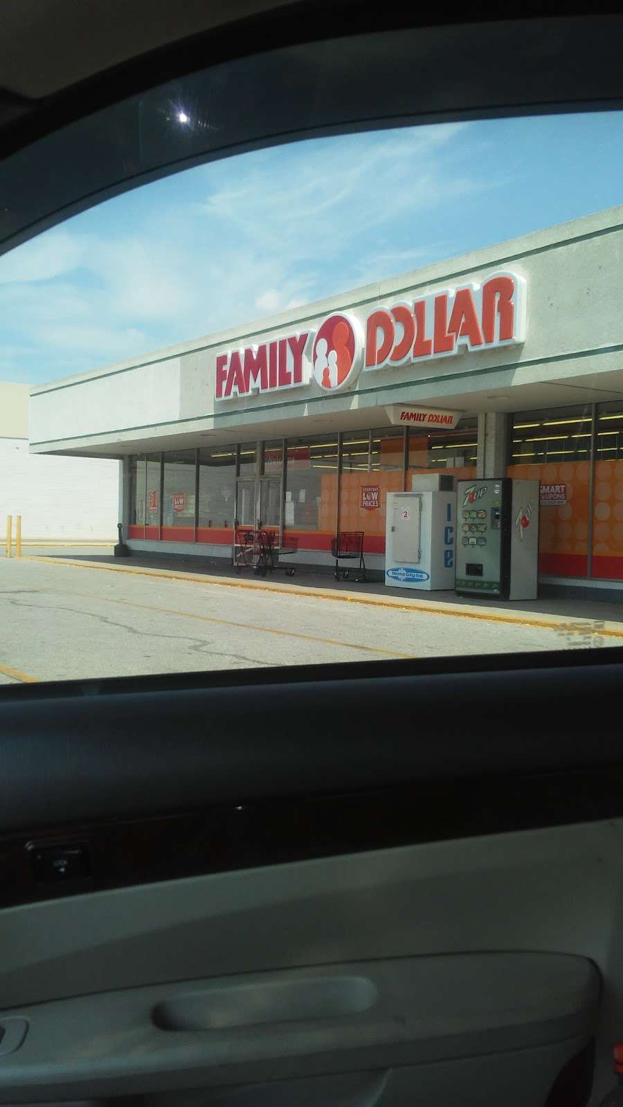 Family Dollar | 5990 W Ridge Rd, Gary, IN 46408, USA | Phone: (219) 838-0905