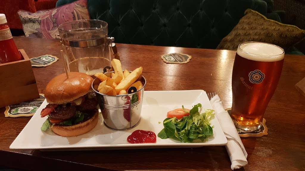 The Angel | 101 Bermondsey Wall E, London SE16 4NB, UK | Phone: 020 7394 3214