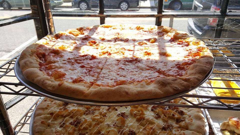 Amore Pizzeria | 265 Main St, Highland Falls, NY 10928 | Phone: (845) 446-7542