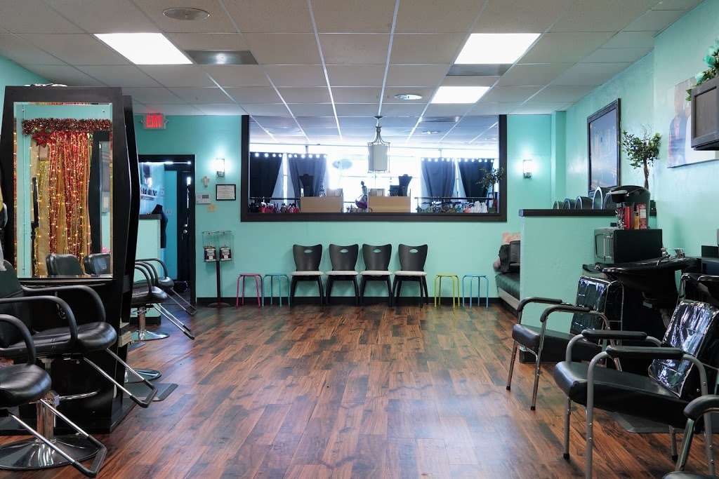 Houstons Finest Hair Salon + Boutique (Kids Natural Hair Salon/ | 4818 Martin Luther King Blvd, Houston, TX 77021, USA | Phone: (713) 842-7932