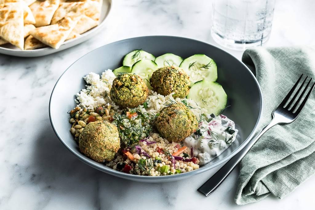 Zoës Kitchen | 2309 Matthews Township Pkwy, Matthews, NC 28105, USA | Phone: (704) 321-4196