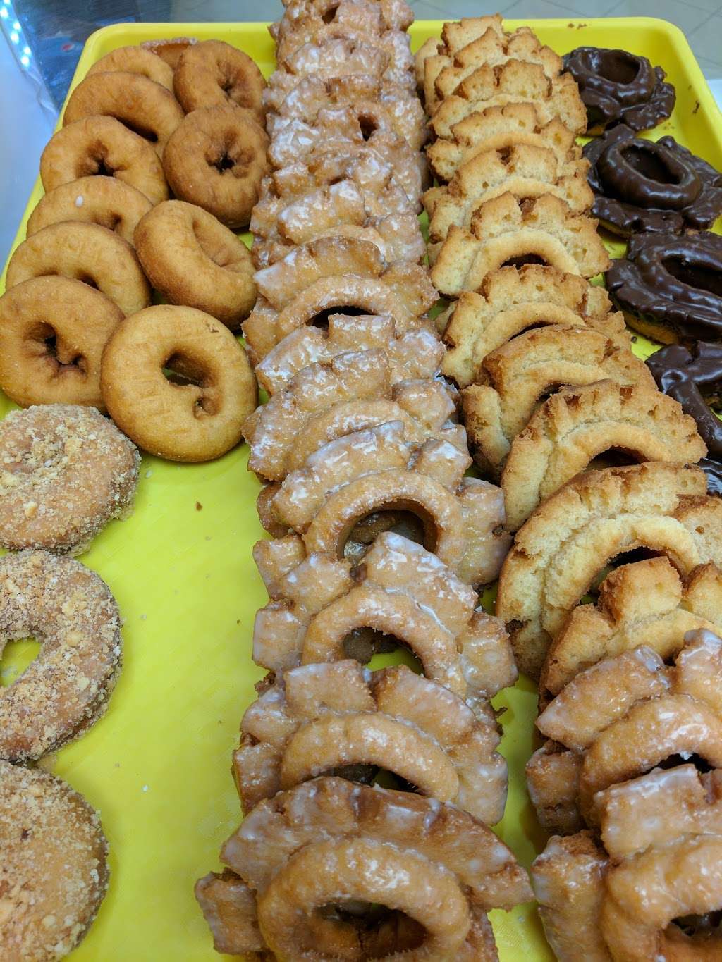 Wake & Fry Donuts | 4125 Williams Way Blvd #140, Richmond, TX 77469 | Phone: (832) 847-4718