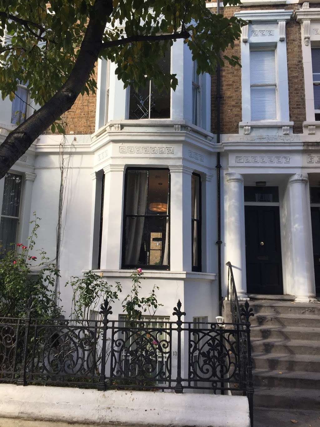 Eva Maiwald Psychotherapy - Emotion Clinic Notting Hill - CBT, E | 134 Chesterton Rd, London W10 6EP, UK | Phone: 07462 021185