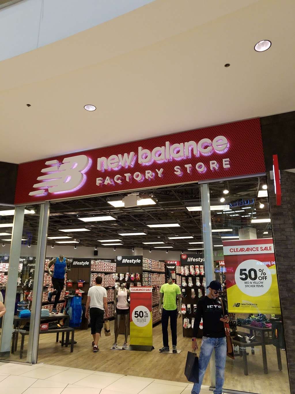 New Balance | 651 Kapkowski Rd, Elizabeth, NJ 07201, USA | Phone: (908) 436-9102