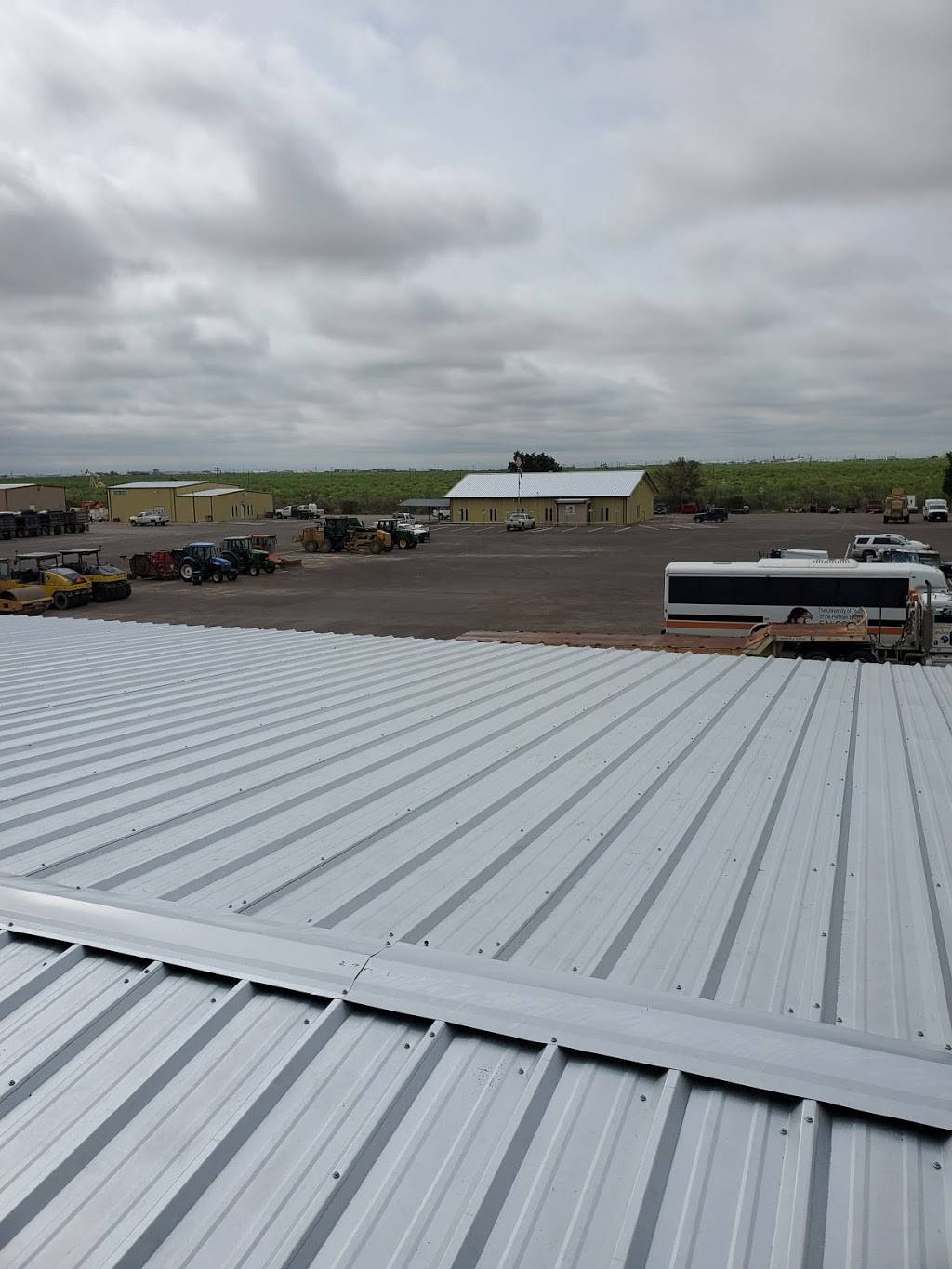 Almaraz Roofing | 3216 County Rd 210, Alvarado, TX 76009, USA | Phone: (469) 274-3083