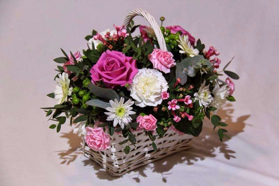 crawleys enchanted florist | County Oak Retail Park, London Rd, Crawley RH11 7XN, UK | Phone: 07546 632857