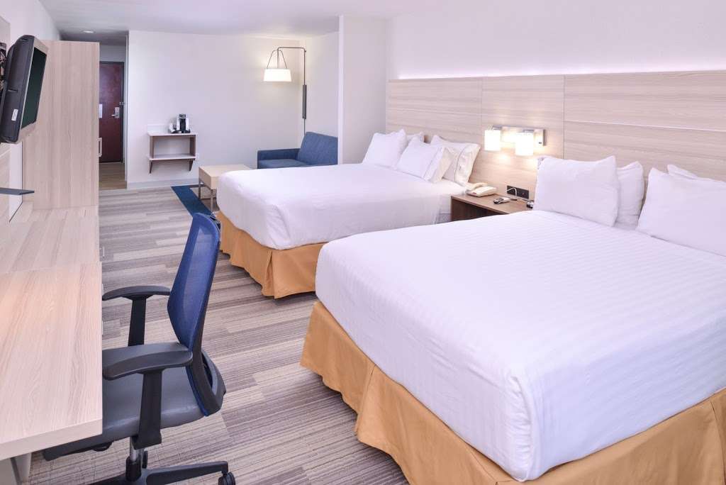 Holiday Inn Express & Suites San Diego Otay Mesa | 2296 Niels Bohr Ct, San Diego, CA 92154, USA | Phone: (619) 710-0900