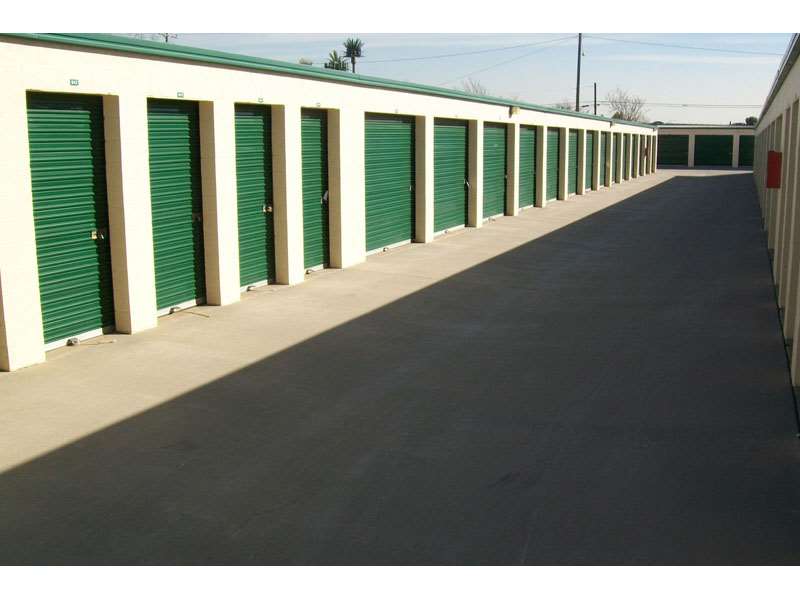 Extra Space Storage | 2180 W Highland Ave, San Bernardino, CA 92407, USA | Phone: (909) 887-2411