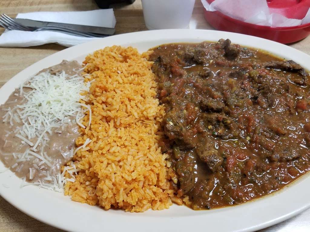 El Vaquero Restaurant | 13066 Glenoaks Blvd, Sylmar, CA 91342, USA | Phone: (818) 833-7137