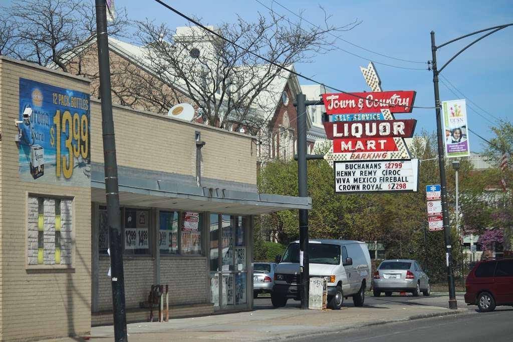 Town & Country Liquors | 2944 W 47th St, Chicago, IL 60632, USA | Phone: (773) 247-6293