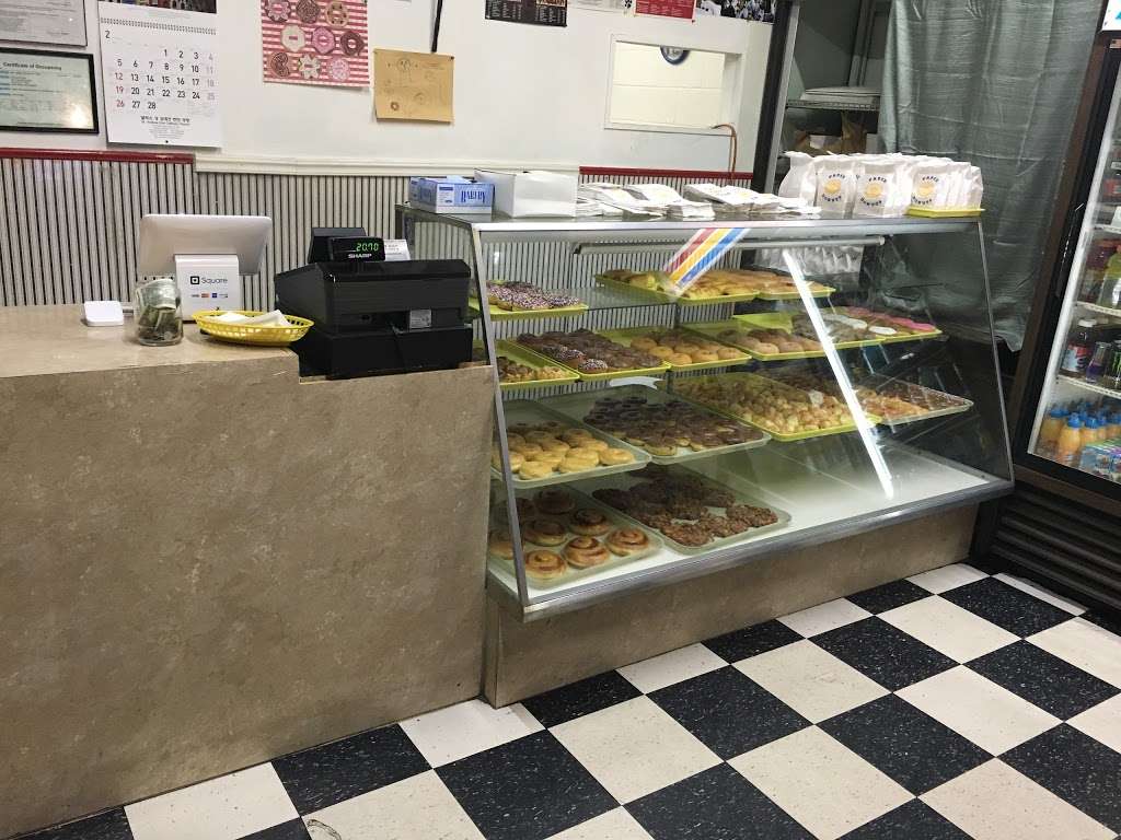 Lake Highland Donuts | 9661 Audelia Rd #107, Dallas, TX 75238, USA | Phone: (214) 341-2777