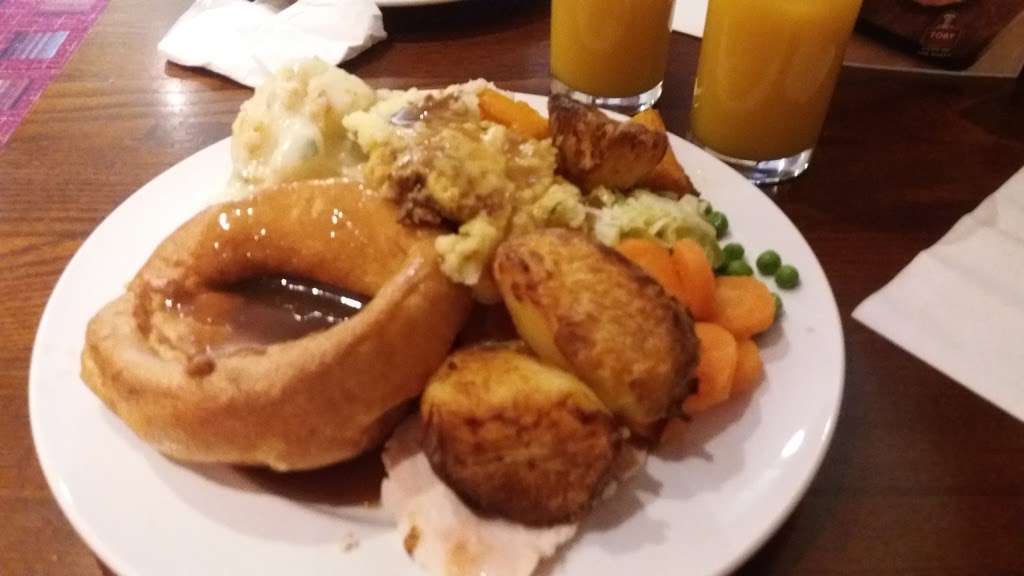 Toby Carvery Badgers Mount | London Road, Halstead, Sevenoaks TN14 7AD, UK | Phone: 01959 534777