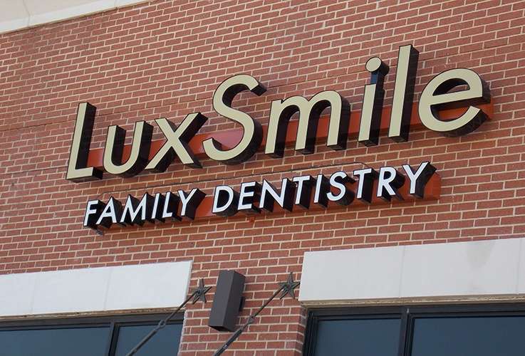 LuxSmile Family Dentistry | 3320 E Hebron Pkwy #112, Carrollton, TX 75010, USA | Phone: (972) 698-5988