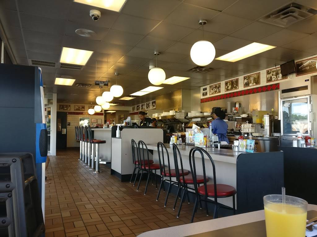 Waffle House | 7497 Midlothian Turnpike, North Chesterfield, VA 23225, USA | Phone: (804) 745-4981