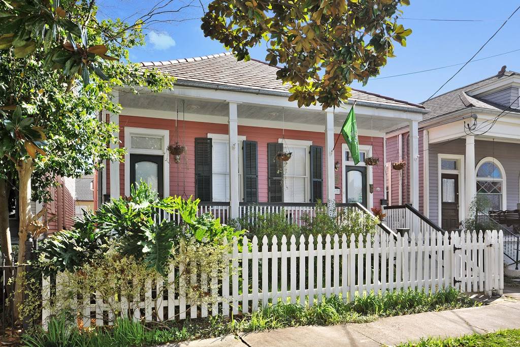 House of the Rising Sun Bed and Breakfast | 335 Pelican Ave #2347, New Orleans, LA 70114, USA | Phone: (504) 231-6498