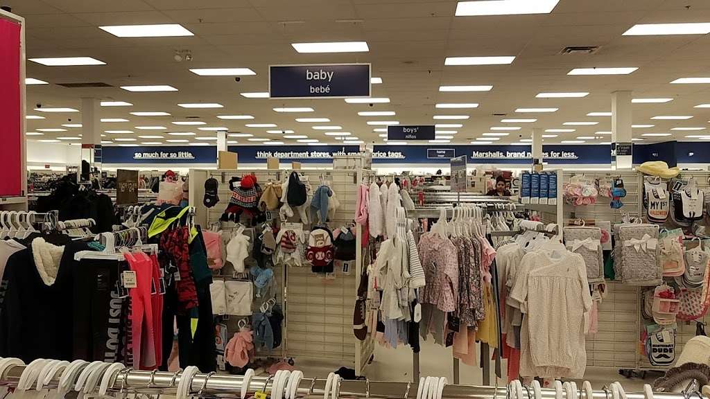 Marshalls | 3938 S Harlem Ave, Lyons, IL 60534, USA | Phone: (708) 447-6770