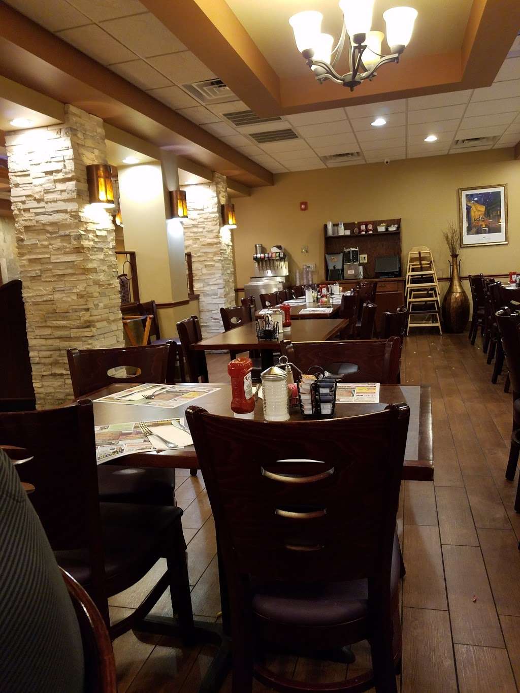 Guss Diner | 135 NJ-33, Manalapan Township, NJ 07726, USA | Phone: (732) 294-0006