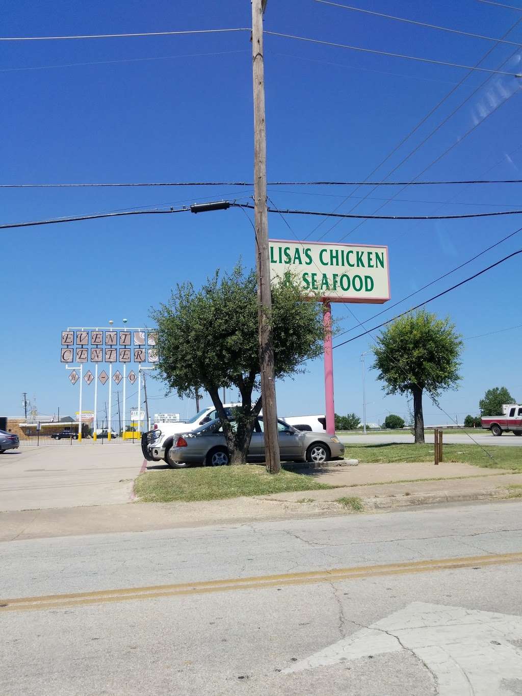 Lisas Chicken | 2301 W Jefferson St, Grand Prairie, TX 75051, USA | Phone: (972) 639-3811