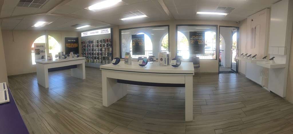 Metro by T-Mobile | 681 S Mollison Ave Suite A, El Cajon, CA 92020, USA | Phone: (619) 332-8060