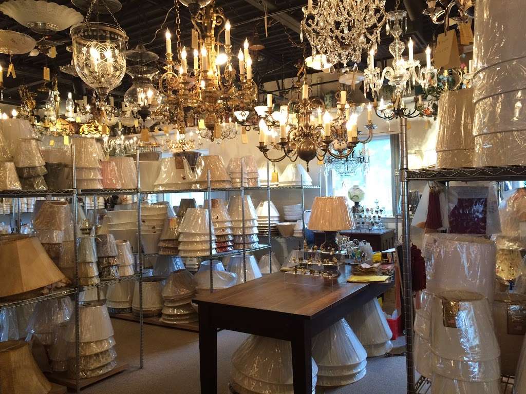 Appleton Antique Lighting | 801 Boylston St, Chestnut Hill, MA 02467, USA | Phone: (617) 566-5322